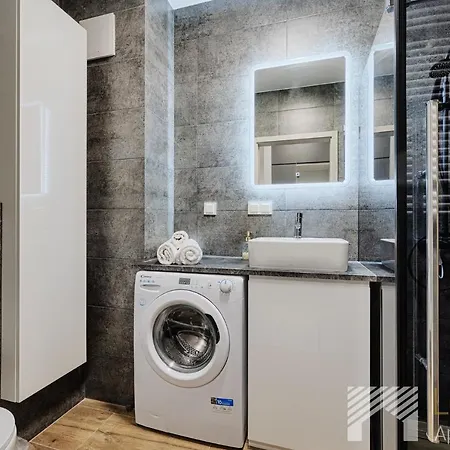 Apartment Primo V By Lookap Lodz (Lodz)